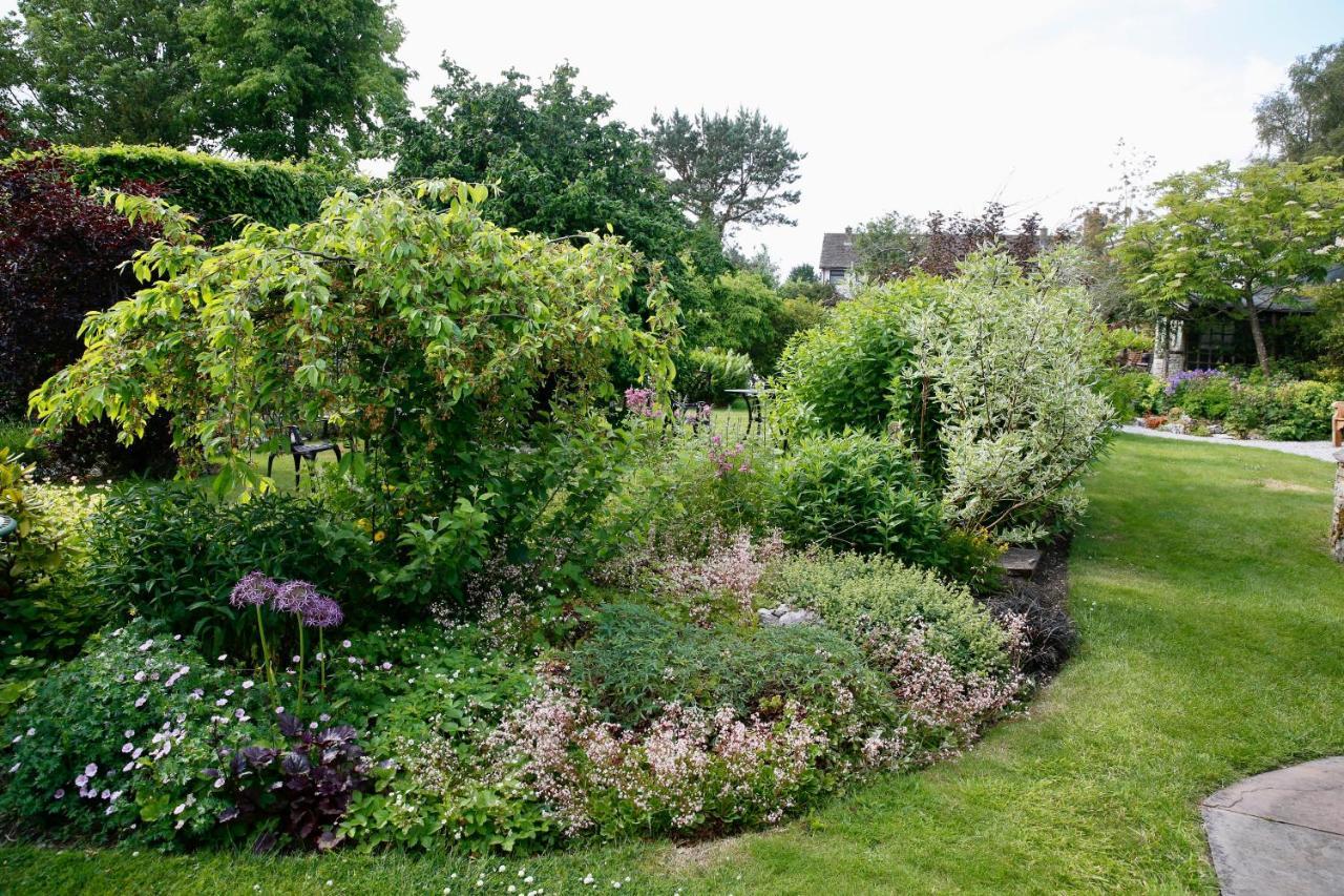 Ashfield House Hotell Grassington Exteriör bild The garden