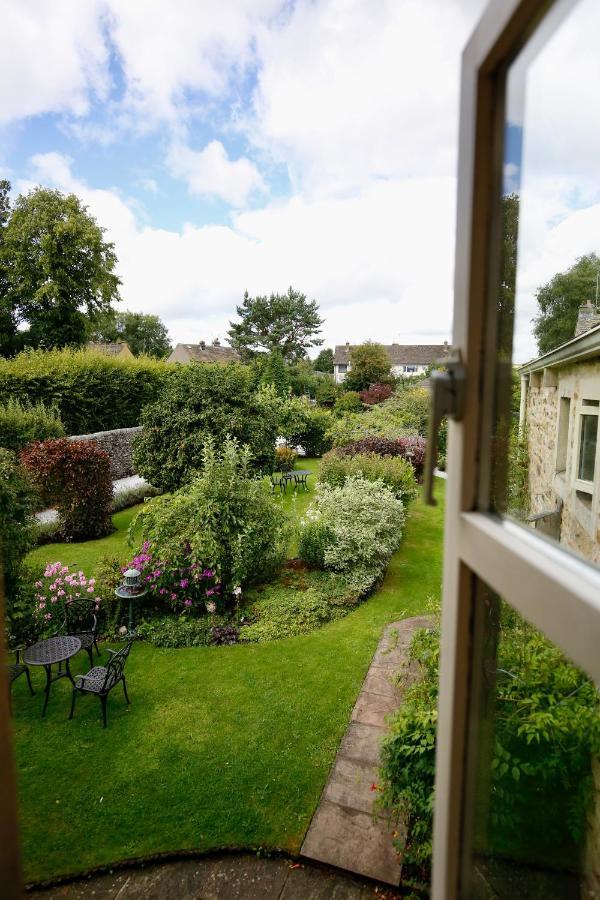 Ashfield House Hotell Grassington Exteriör bild The garden of the former vicarage