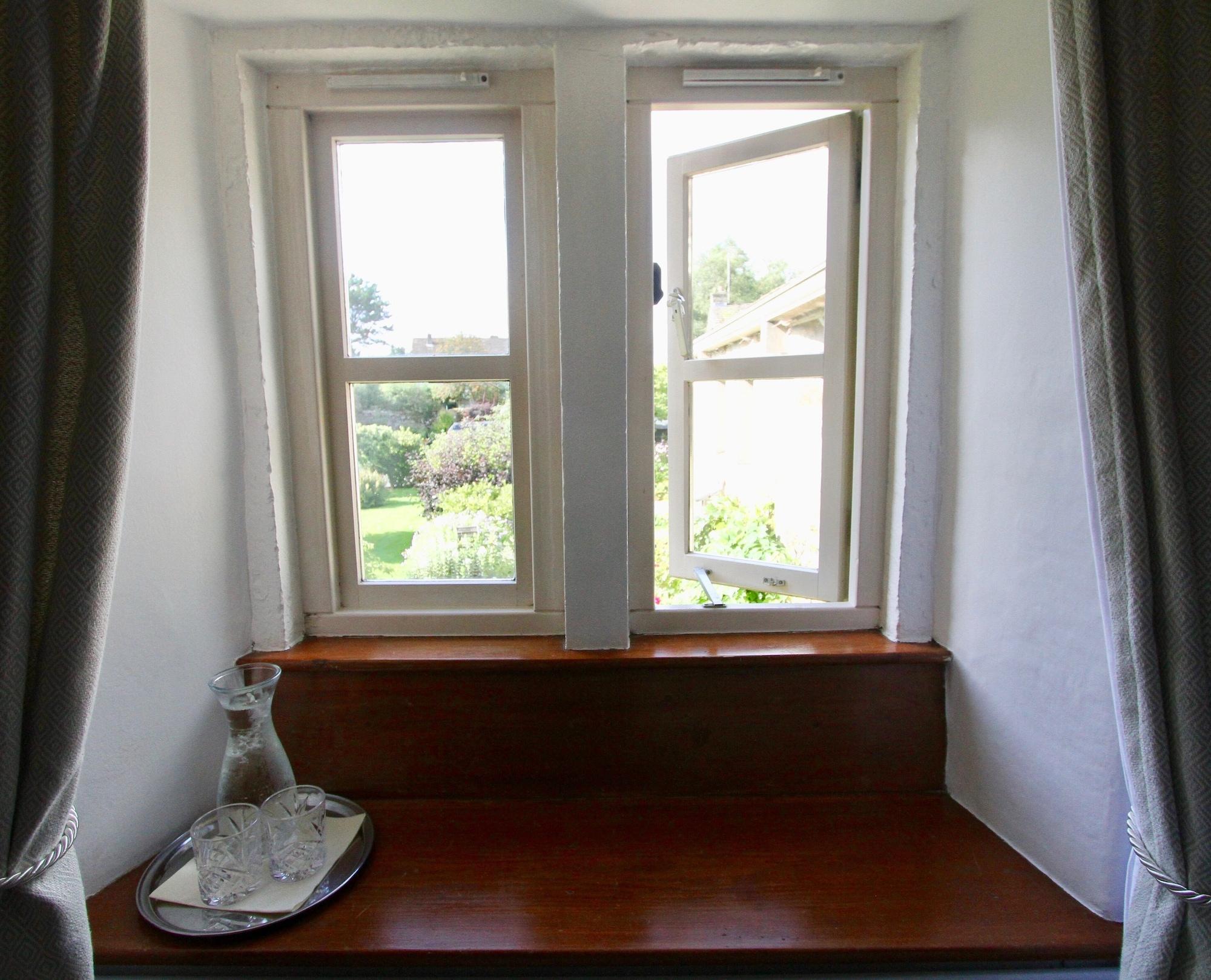 Ashfield House Hotell Grassington Exteriör bild A windowsill
